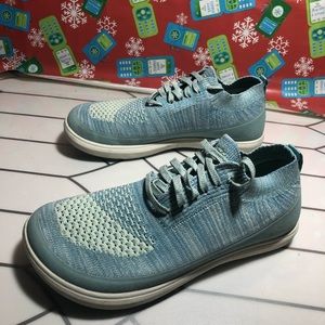 Altra womens shoes sz 7
